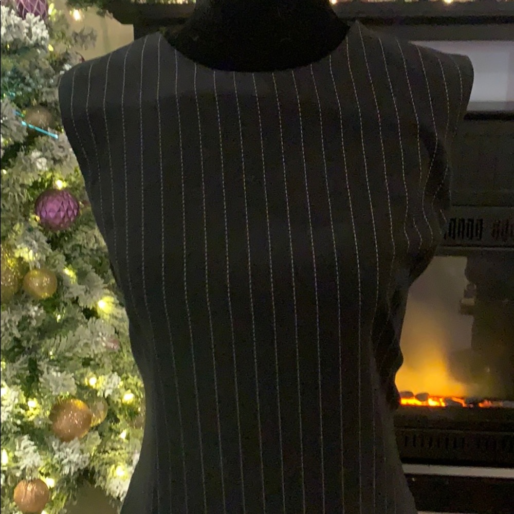 Dress - Picture 2 of 4